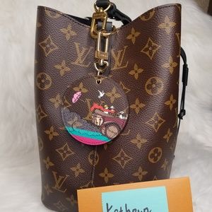 LOUIS VUITTON MONOGRAM EVASION ROUND BAG KEY CHARM